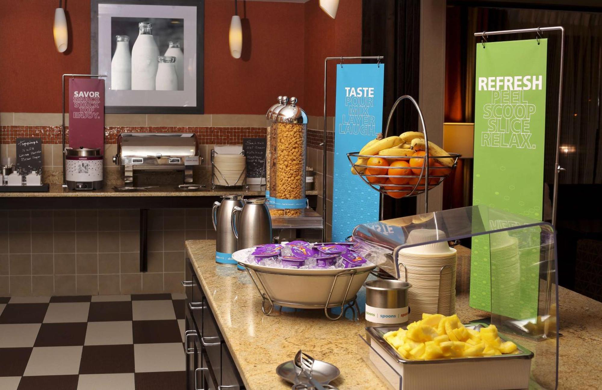 Hampton Inn & Suites Fargo Medical Center Екстер'єр фото